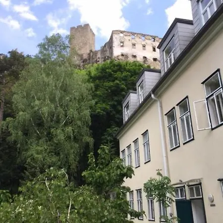 Schoene Im Helenental Appartement *