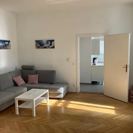 Schoene Im Helenental