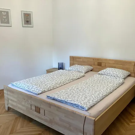 Schoene Im Helenental Μπάντεν