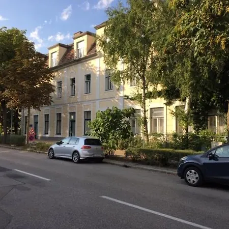 Schoene Im Helenental Apartament Baden bei Wien