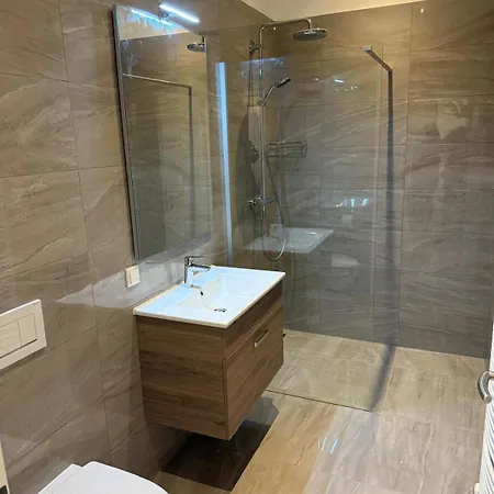 Schoene Im Helenental Appartement