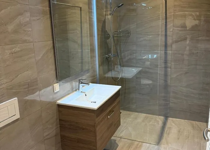 Schoene Im Helenental Appartamento